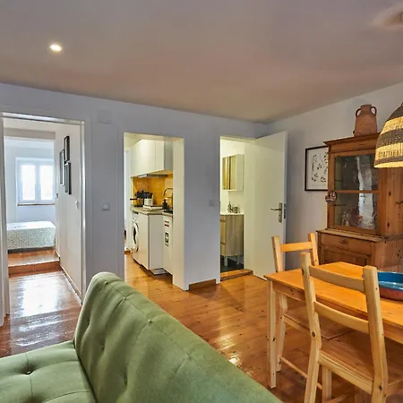 Lägenhet Casa Da Adelaide Lisboa